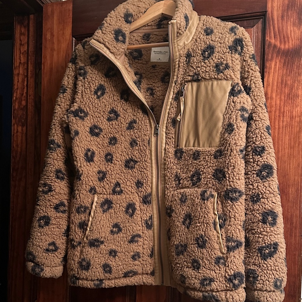 Abercrombie & Fitch Tan and Black Patterned fleece puffy Jacket